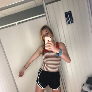 Meet your Posher, Casey